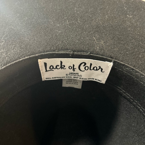 Lot of Four Fall Hats - Picture 3 of 16